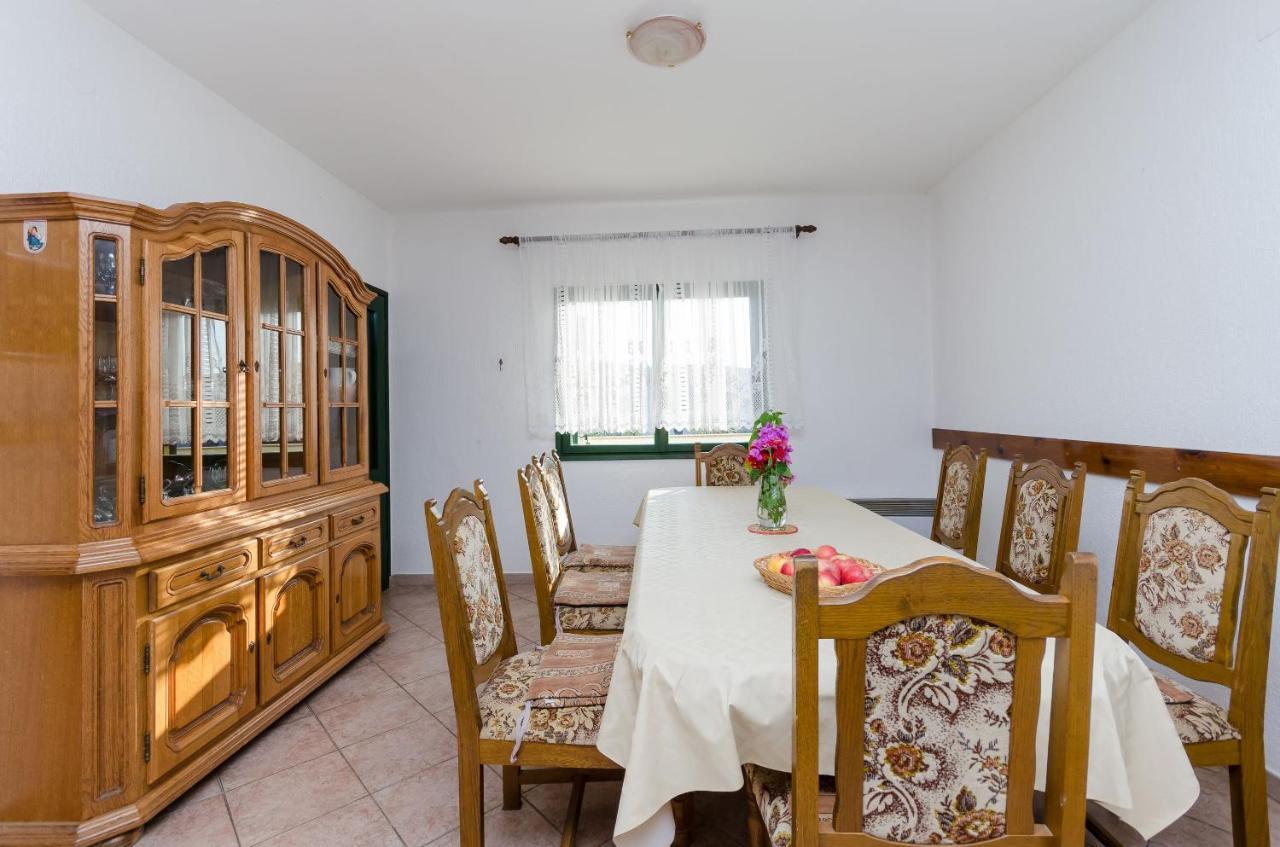 Apartments Boza Lopar Exterior photo